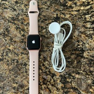 Apple Watch 40mm series 5